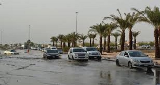 &#8221; الأرصاد &#8221; تنبه من هطول أمطار متوسطة إلى غزيرة على جدة وما جاورها