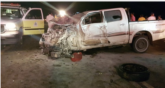 بالصور.. مصرع وإصابة 6 أشخاص في حادث تصادم بعسير