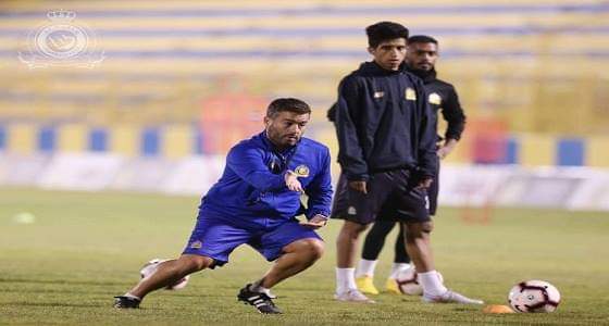 بالصور.. ” العالمي ” يواصل تدريباته بمشاركة نجوم المنتخب الوطني