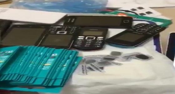 بالفيديو.. ضبط أشخاص يتاجرون بشرائح الاتصالات في الرياض
