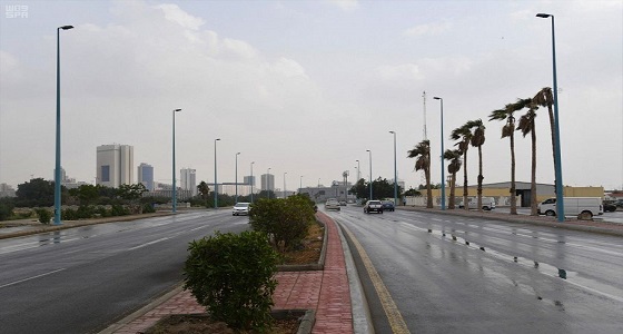 هطول أمطار على محافظة جدة