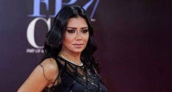 بالفيديو.. رانيا يوسف تكشف عن السبب الحقيقي وراء أزمة فستانها