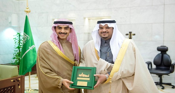 نائب أمير الرياض يستقبل سفير دولة الكويت لدى المملكة