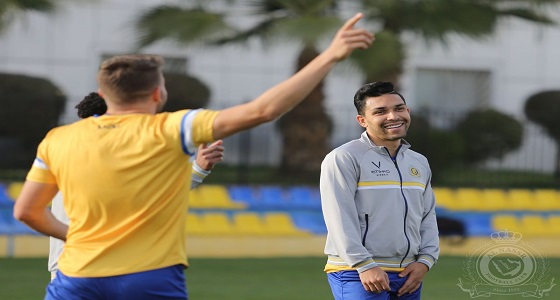 بالصور.. النصر يختتم تدريباته ويغادر إلى الأحساء