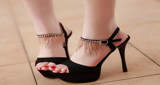 حيلة بسيطة تمنع آلام الكعب العالي