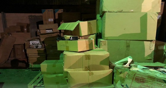بالصور.. ضبط مستودع لتخزين محولات كهربائية غير مطابقة للمواصفات ببريدة