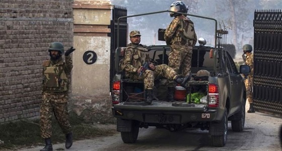 مقتل 6 جنود جراء هجوم على موكب عسكري جنوب غرب باكستان