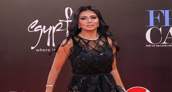 بعد فستانها المثير للجدل.. رانيا يوسف: الفنانات المصريات لسن أقل من الأجانب