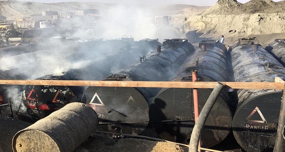 بالصور.. مدني نجران يخمد حريق إندلع بـ9 خزانات بترومين