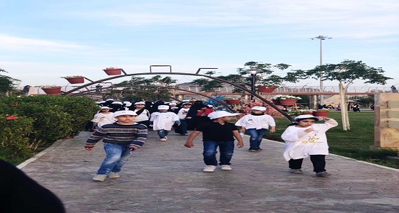 بالصور.. أهالي الطائف يشاركون في يوم المشي العالمي