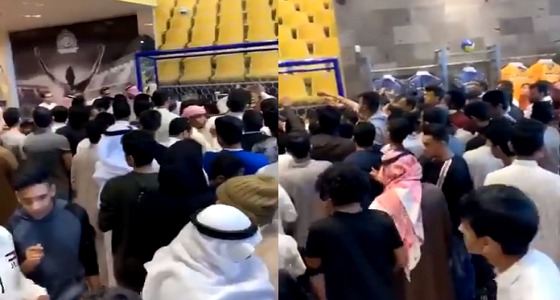 بالفيديو.. ازدحام شديد أمام متجر النصر بعد طرح تذاكر الديربي