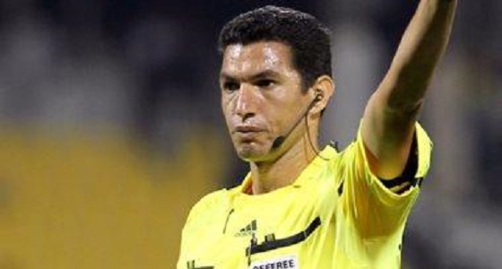 حكم مصري يدير مباراة الأهلي ووفاق سطيف