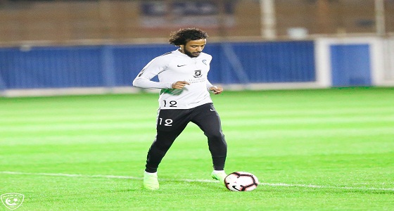 ياسر الشهراني يشارك في تدريبات الهلال الجماعية