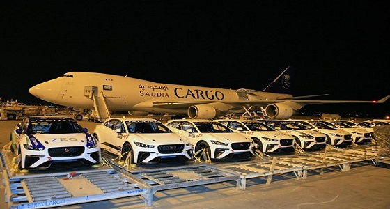 بالصور..نقل 58 سيارة من أوروبا إلى الرياض للمشاركة في &#8221; فورمولا الدرعية &#8220;