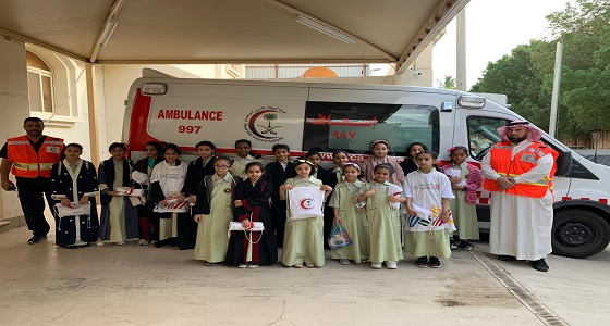 الهلال الأحمر يستقبل طالبات روضة البودي بجدة