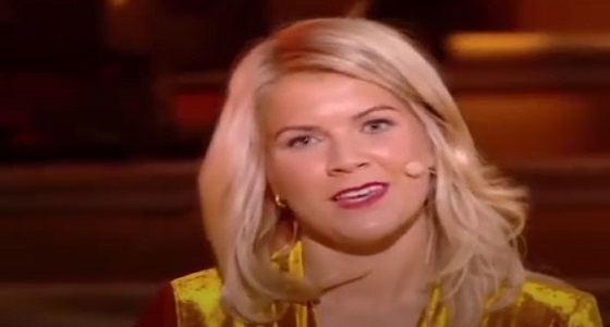 بالفيديو.. استياء أفضل لاعبة كرة قدم بسبب هذا الطلب