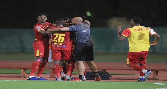 بالفيديو.. القادسية يحقق فوز قاتل على الاتفاق