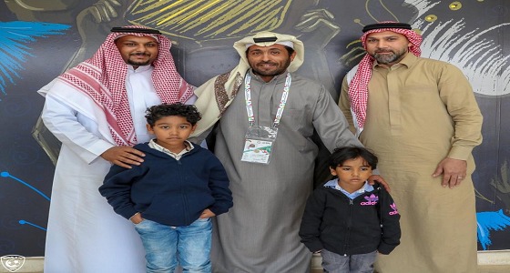 الأمير محمد بن فيصل يلتقي أسرة المشجع الراحل محيي الدين باز