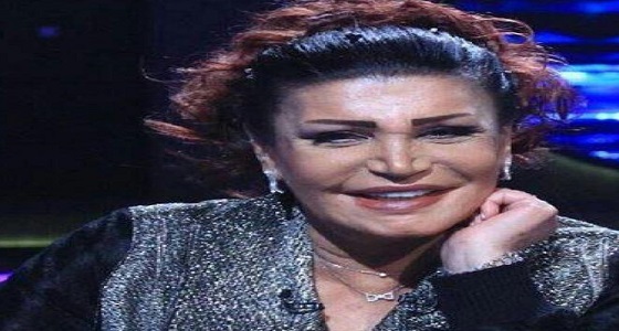 بالفيديو.. أول ظهور للراقصة نجوى فؤاد بعد غياب سنوات