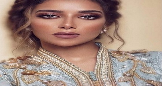 بالصور.. ” بلقيس ” تخطف الأنظار بإطلالة ساحرة