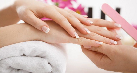 تخلصي من الأظافر الصناعية واحصلي على أخرى طبيعية في أسبوع
