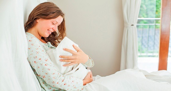 للأم الجديدة: هذا ما تتوقعينه خلال الشهر الأول بعد الولادة