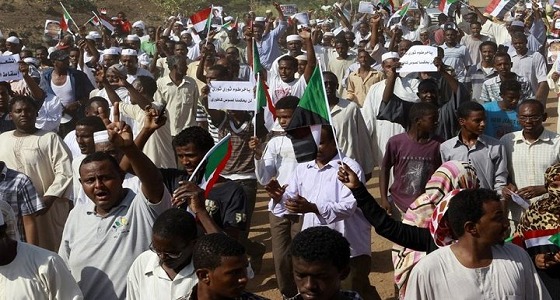 آخر الضحايا.. وسائل الإعلام القطرية تبث السم في السودان وتفجر المظاهرات
