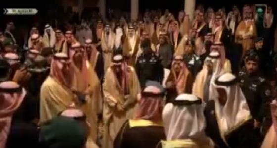 بالفيديو..خادم الحرمين الشريفين يكرم أبناء الوطن المتميزين