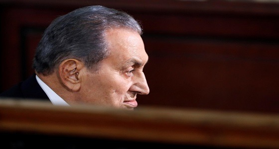 بالصور.. مبارك يكشف أسرار لأول مرة في محاكمة مرسي