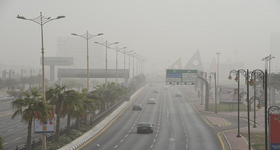 تدني الرؤية بسبب الضباب وانخفاض بدرجات الحرارة في هذه المناطق