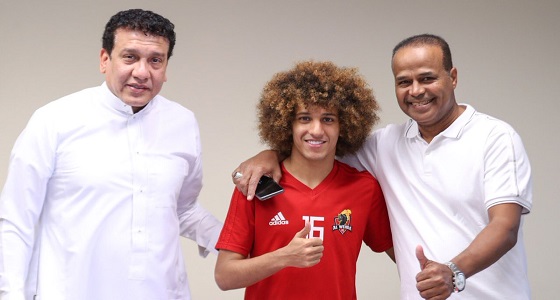 الوحدة يجدد عقد ” علي النمر ” ثلاث سنوات