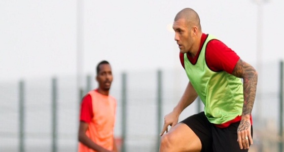 الوحدة يسمح لـ فرنانداو بالسفر بعد وفاة ابنته