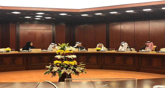 اللجنة الصحية بمجلس الشورى تناقش ملاك المجمعات الطبية