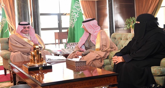 أمير منطقة تبوك يستقبل مدير عام فرع وزارة العمل والتنمية الاجتماعية بالمنطقة
