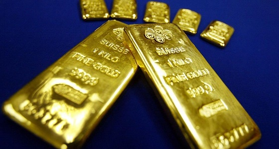 الذهب يقبع قرب ذروة 8 أشهر بفعل توقف مجلس الاحتياطي عن رفع الفائدة