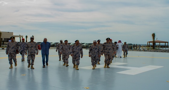 بالصور.. ” البلوي ” يتفقد قطاعات حرس الحدود في منطقتي المدينة المنورة وتبوك