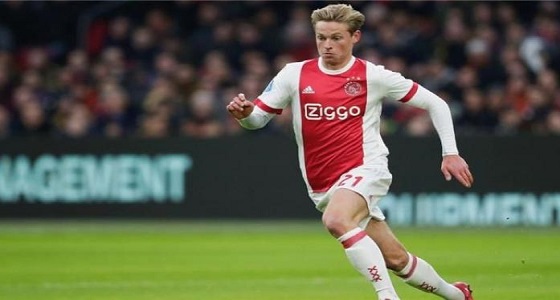 دي يونج على أعتاب برشلونة