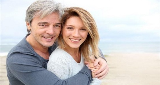 دراسة تكشف فرق العمر الأنسب لنجاح العلاقة الزوجية