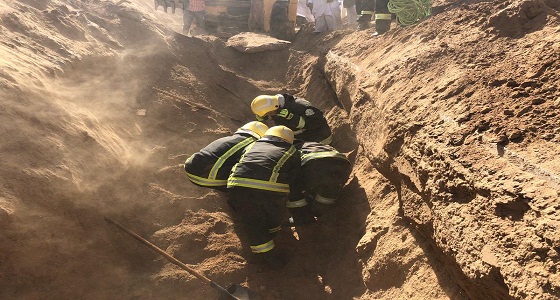 وفاة مقيمين إثر حادث إنهيار رملي بنجران