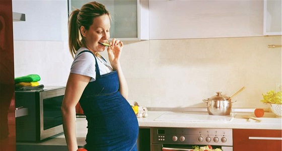 أطعمة خلال الحمل تؤذي عقل جنينكِ.. احذري تناولها
