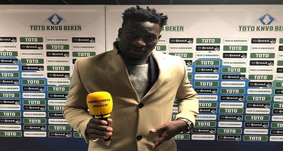 حارس أياكس يساهم في انتقال دي يونغ إلى برشلونة