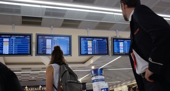 ” حذاء ” يتسبب في إخلاء مطار بفرنسا