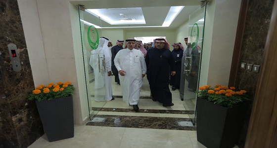 ” القصبي ” يتفقد مشروعات أمانة الرياض ومركز التحكم والمراقبة ومركز الطوارئ 940