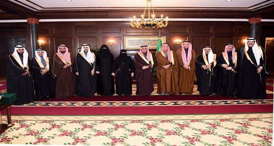 أمير تبوك يستقبل أعضاء مجلس أمناء جامعة فهد بن سلطان