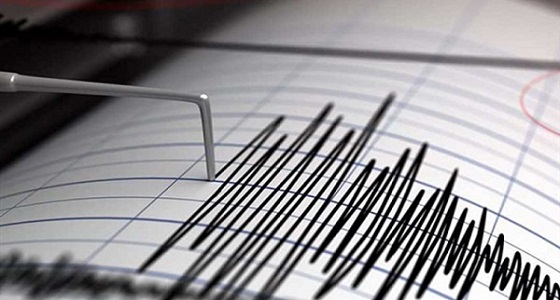 زلزالان بقوة 5.0 و4.2 درجات يهزان غرب وشرق إندونيسيا