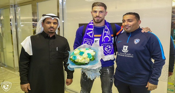 بالفيديو والصور.. الأسترالي ديجينيك يصل الرياض