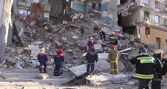 ارتفاع عدد ضحايا انهيار المبنى السكني في روسيا إلى 37 قتيلا