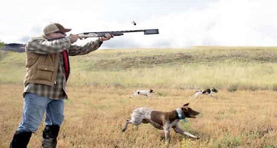 أب يصطاد ابنه عن طريق الخطأ