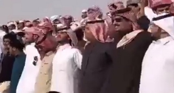 فيديو.. محمد السويلم يشارك الجماهير برقصة الرزقة