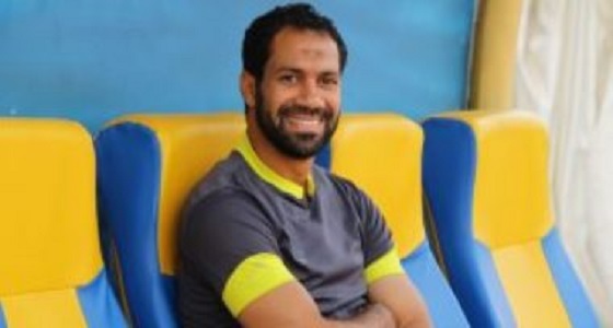 حسني عبد ربه يعتزل كرة القدم رسميا